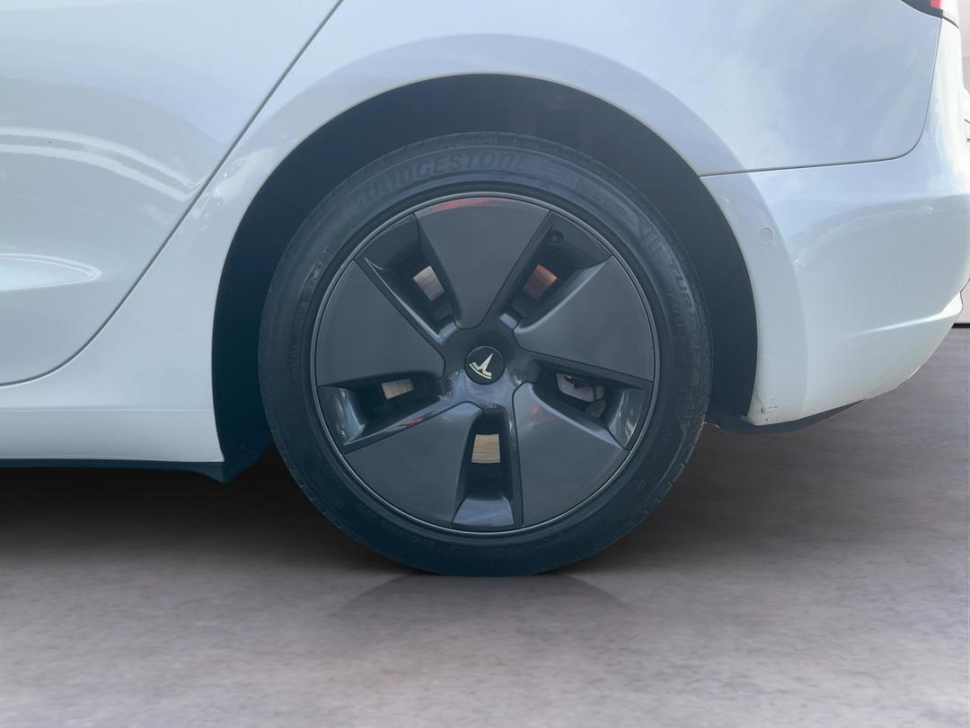 Photo '11' of Tesla Model 3
