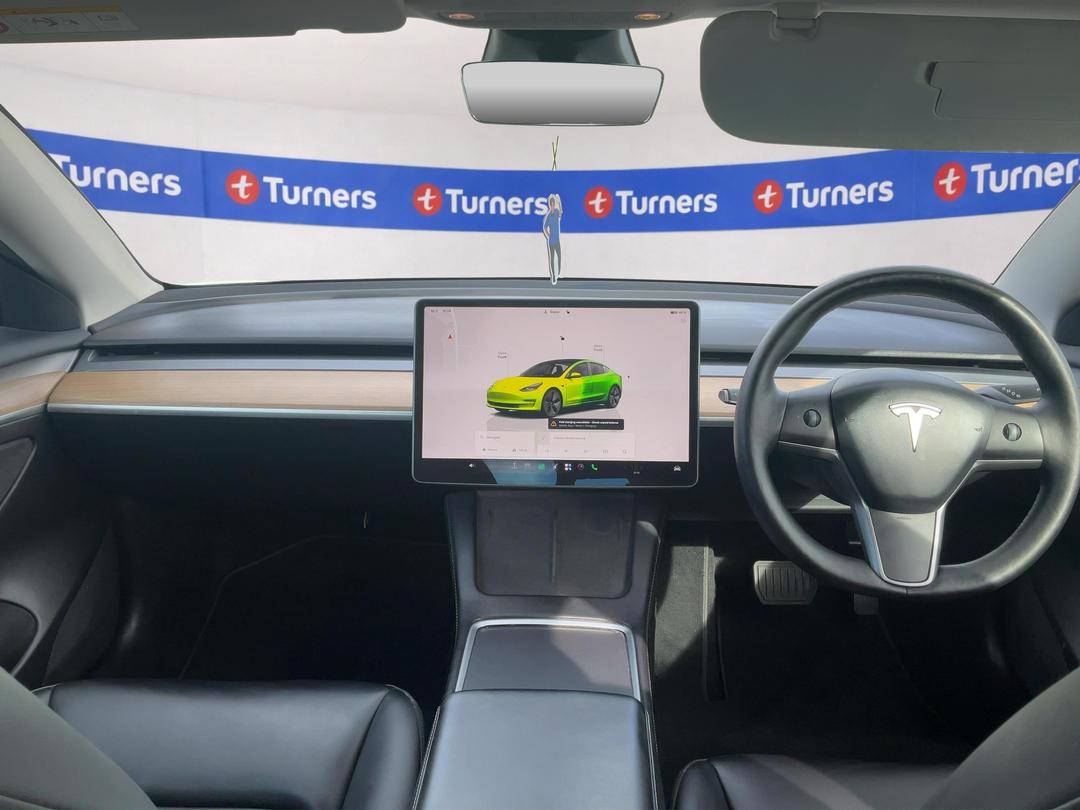 Photo '17' of Tesla Model 3