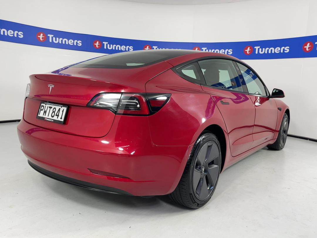 Photo '7' of Tesla Model 3