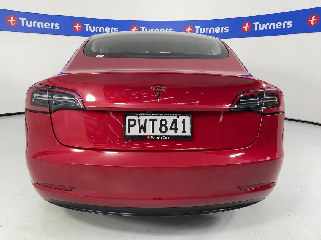 Photo '6' of Tesla Model 3