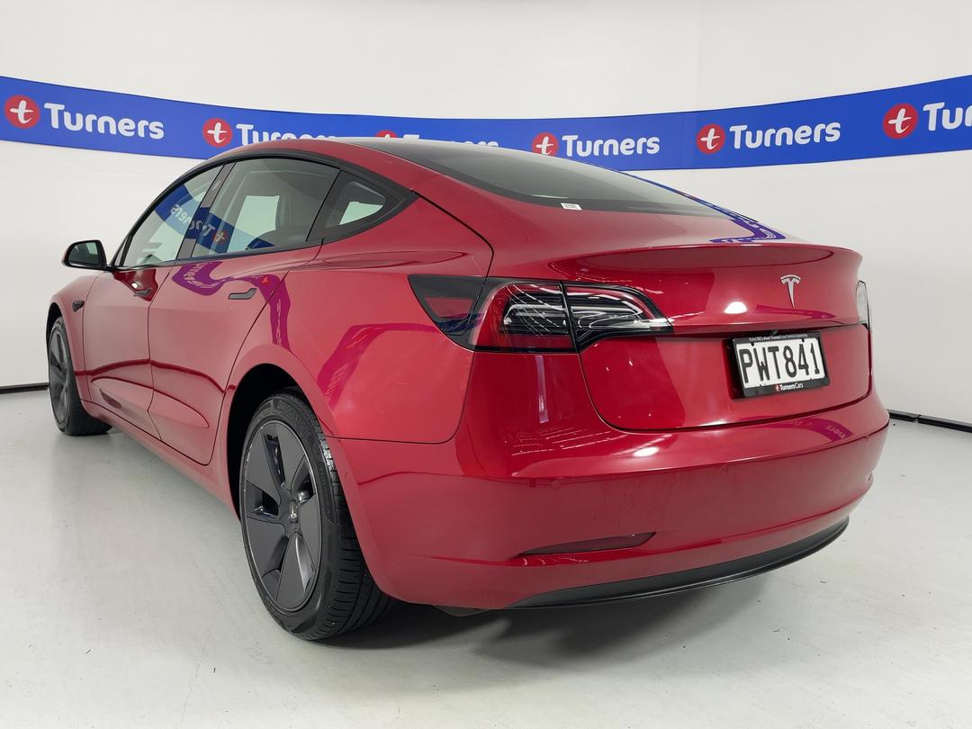 Photo '5' of Tesla Model 3