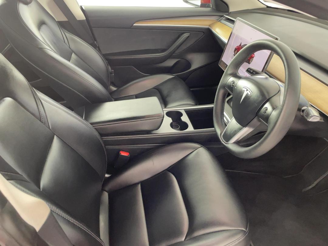 Photo '16' of Tesla Model 3