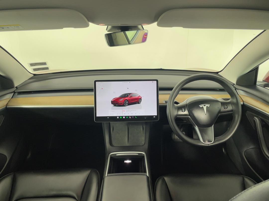 Photo '17' of Tesla Model 3