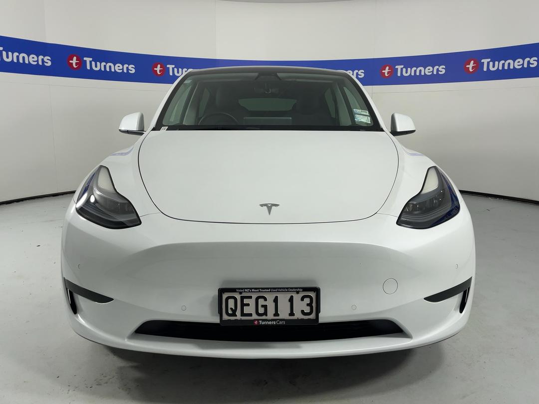 Photo '2' of Tesla Model Y