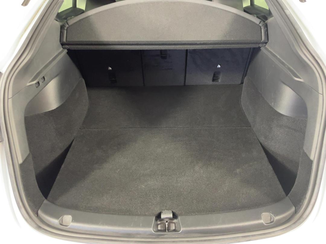 Photo '14' of Tesla Model Y