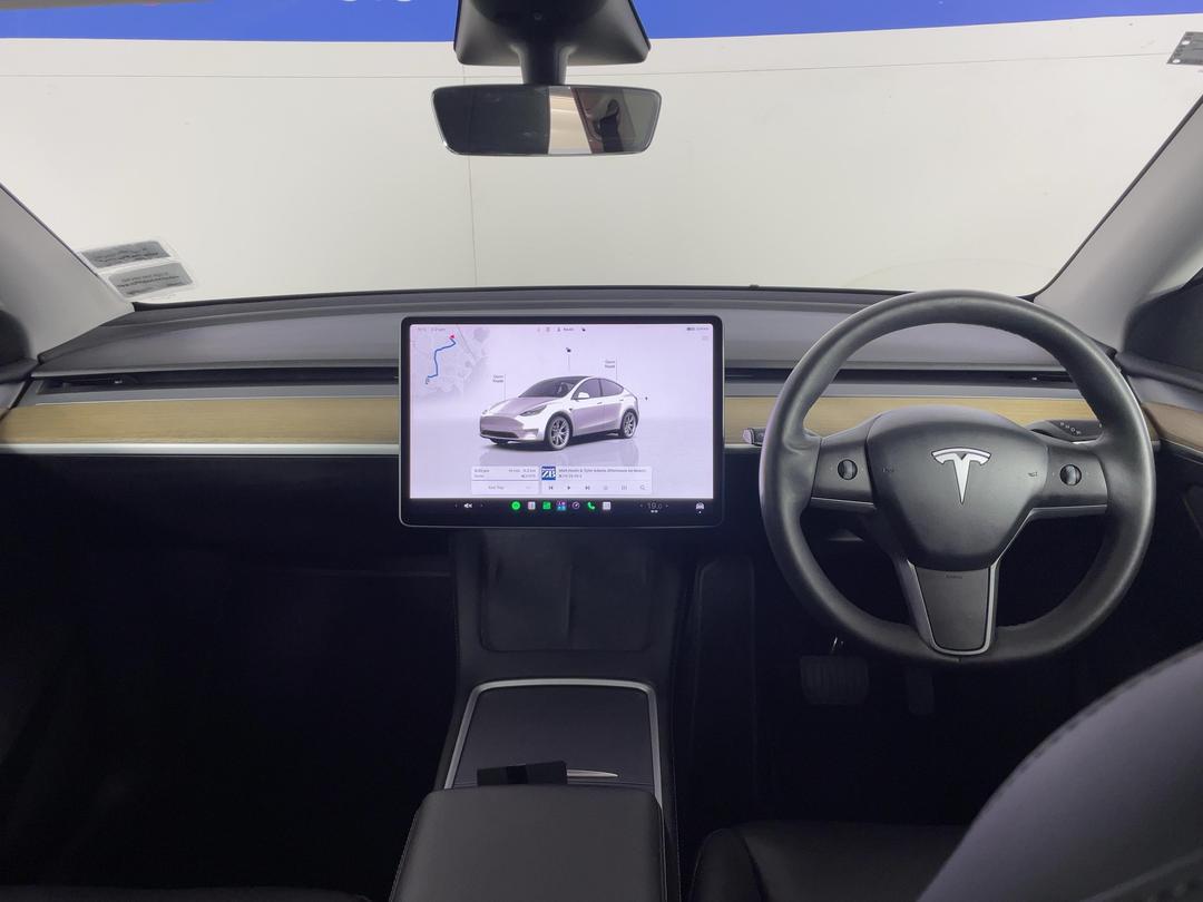 Photo '17' of Tesla Model Y