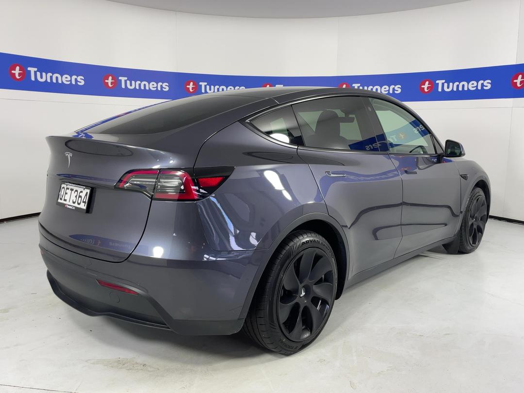 Photo '7' of Tesla Model Y