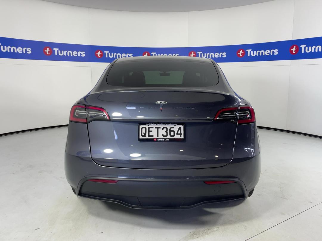 Photo '6' of Tesla Model Y