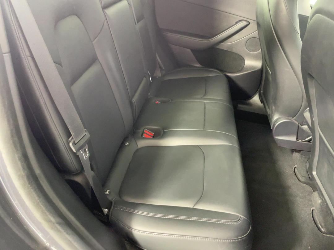 Photo '20' of Tesla Model Y