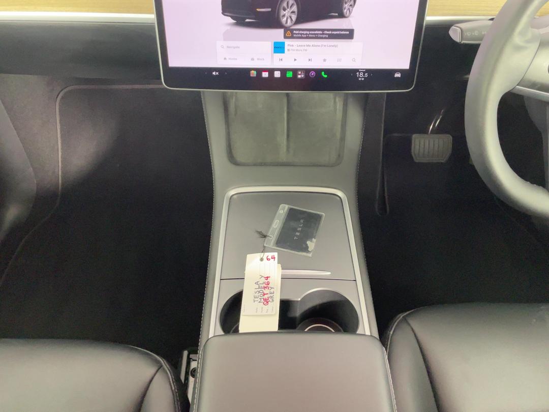 Photo '18' of Tesla Model Y