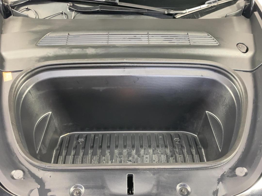 Photo '13' of Tesla Model Y