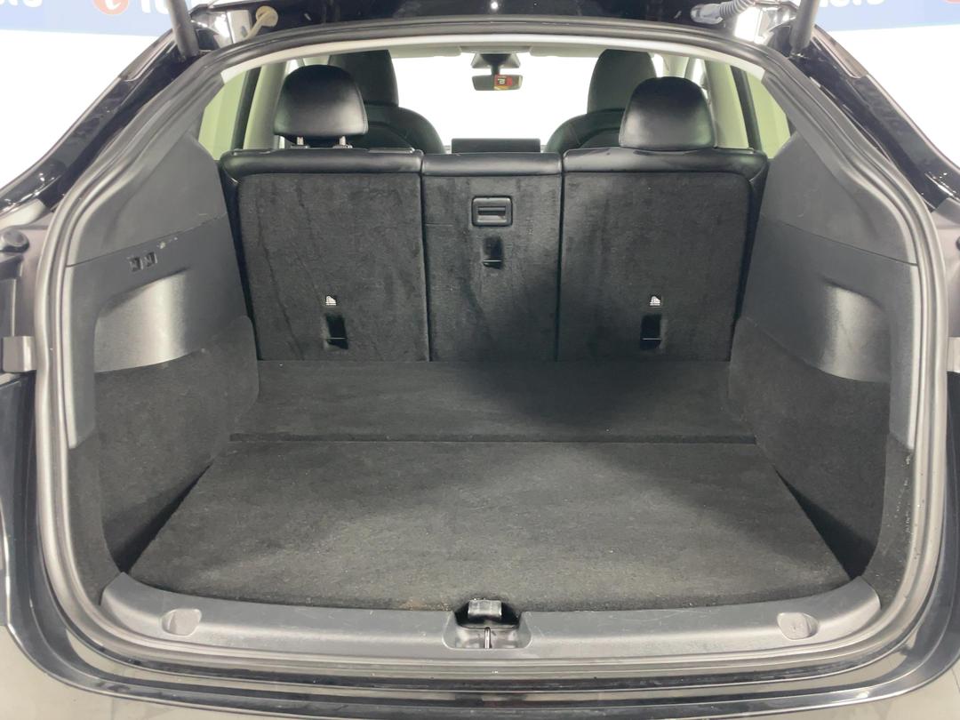Photo '14' of Tesla Model Y