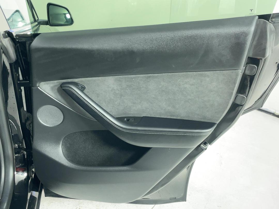 Photo '19' of Tesla Model Y