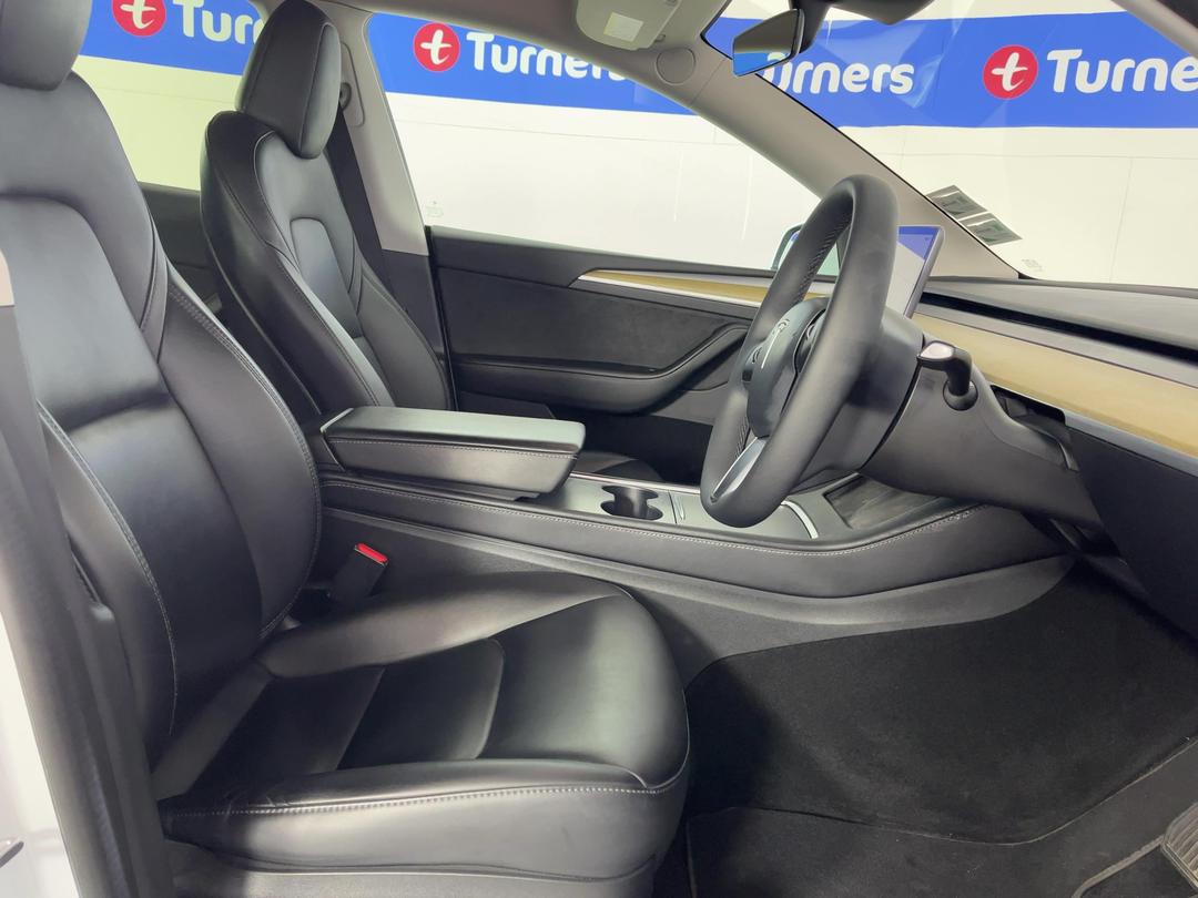 Photo '16' of Tesla Model Y
