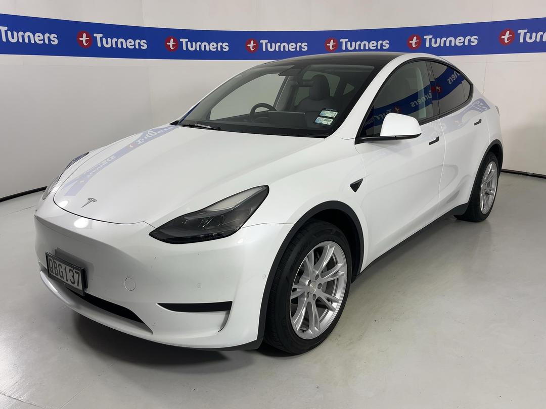 Photo '4' of Tesla Model Y