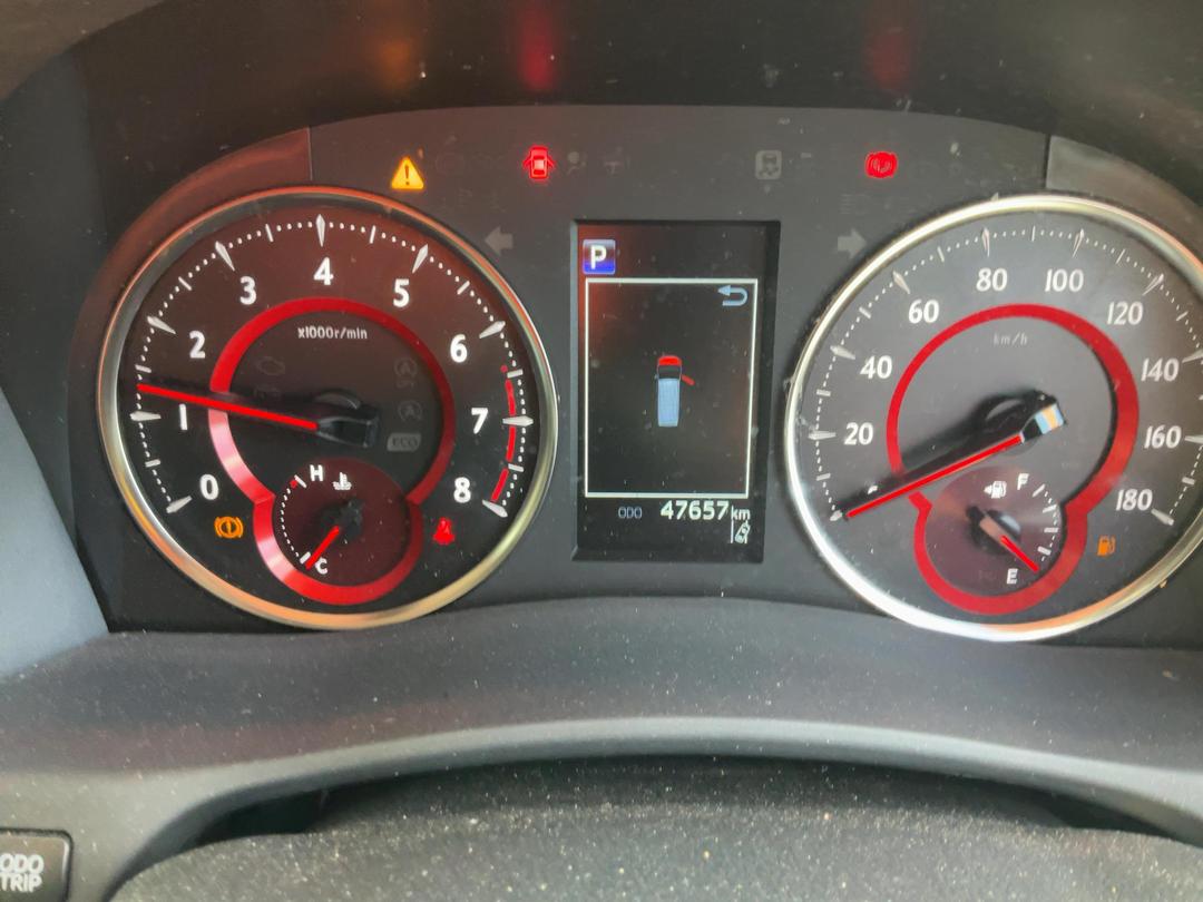 Photo '9' of Toyota Alphard