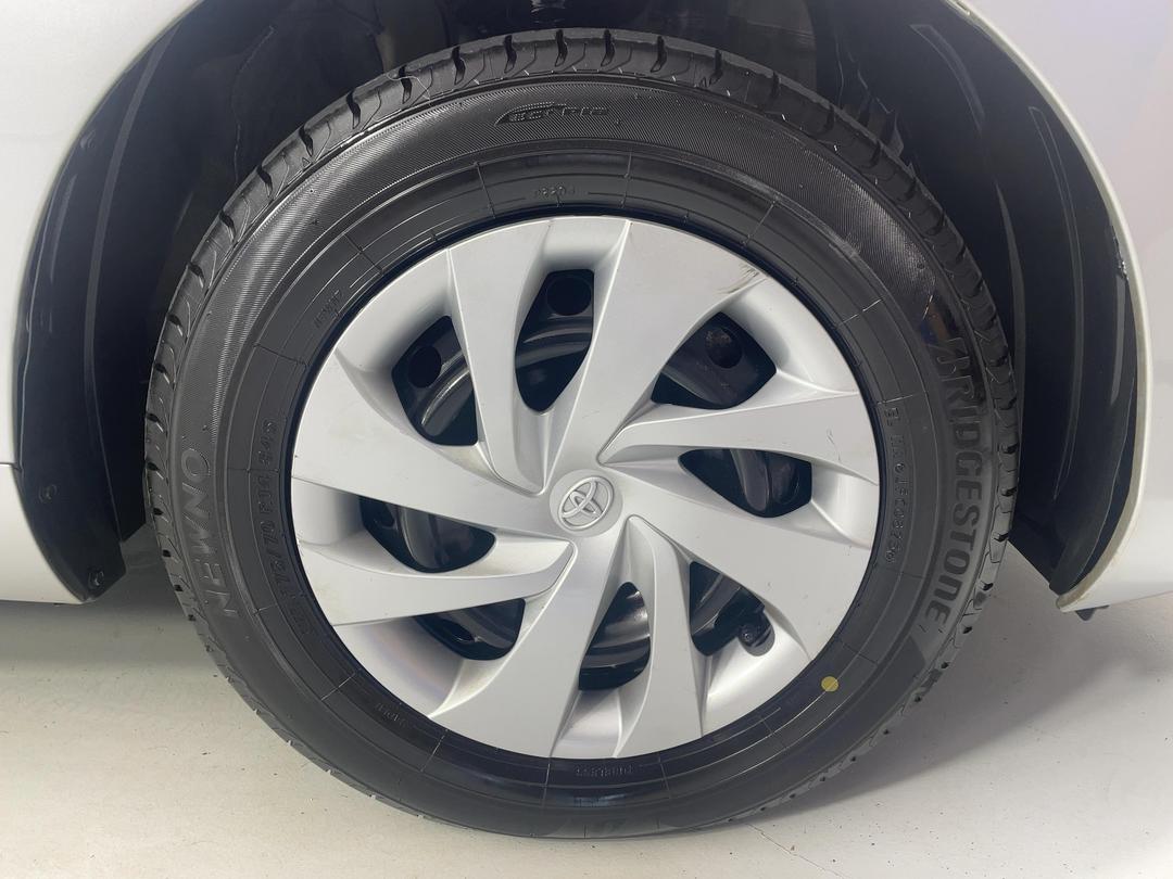 Photo '9' of Toyota Aqua