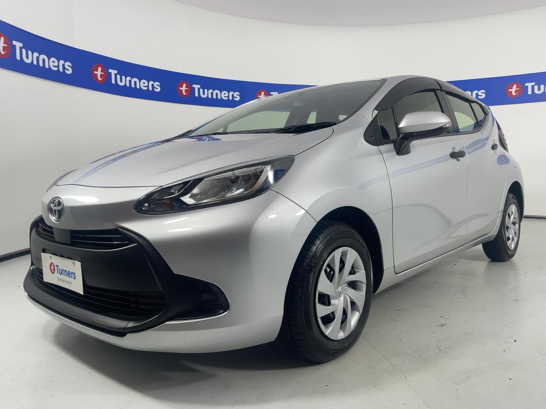 Photo '4' of Toyota Aqua