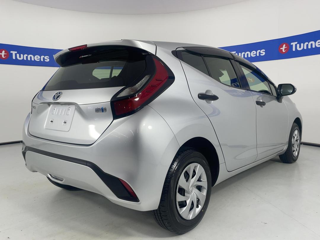 Photo '7' of Toyota Aqua