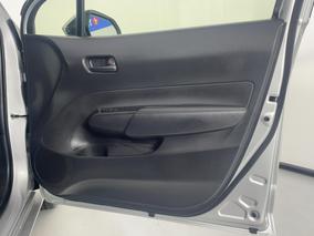 Photo '15' of Toyota Aqua