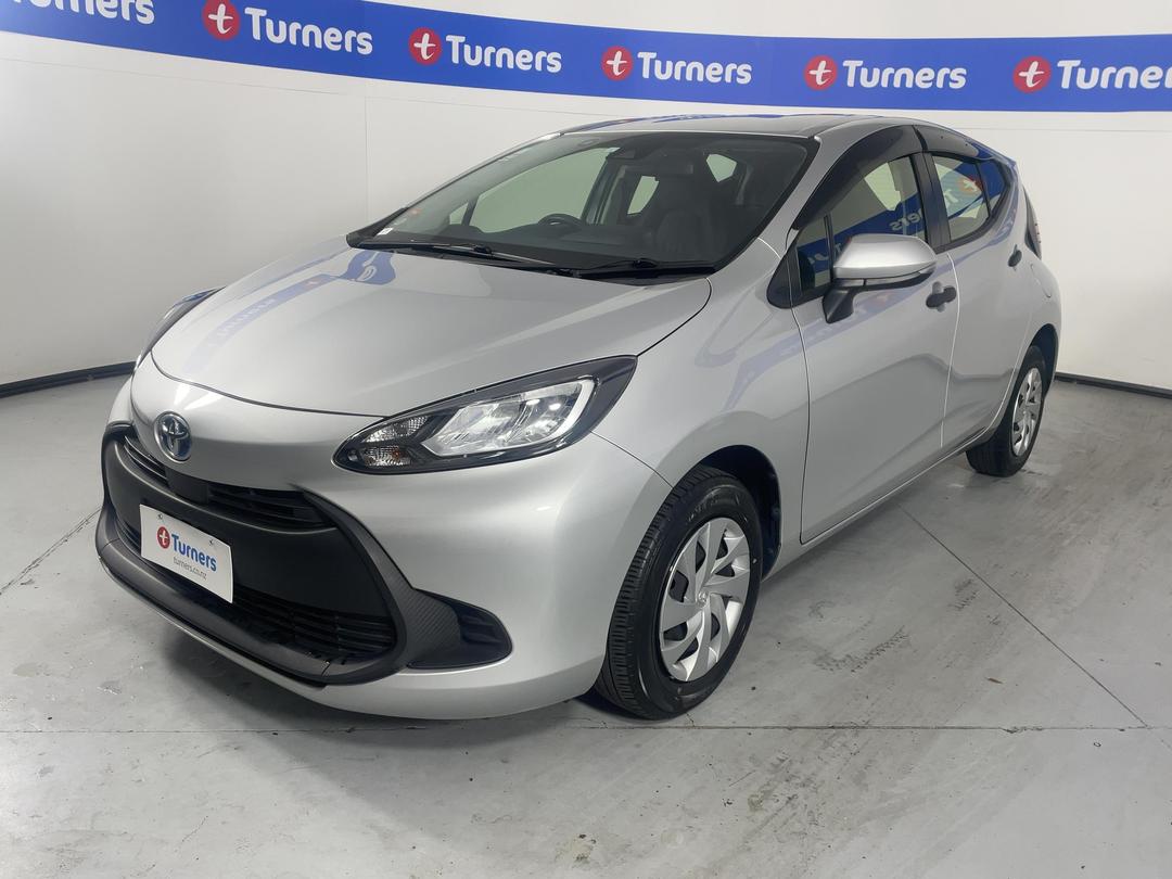 Photo '4' of Toyota Aqua