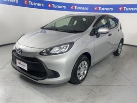 Photo '4' of Toyota Aqua
