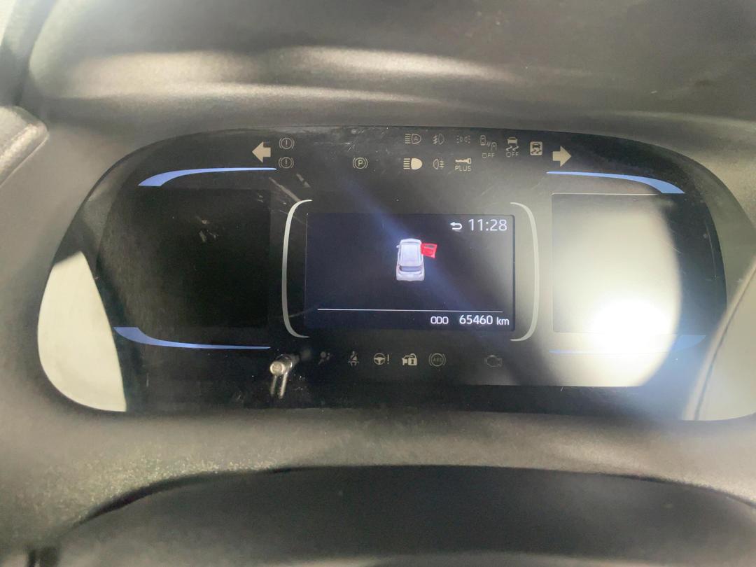 Photo '21' of Toyota Aqua