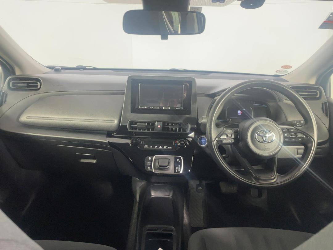 Photo '17' of Toyota Aqua