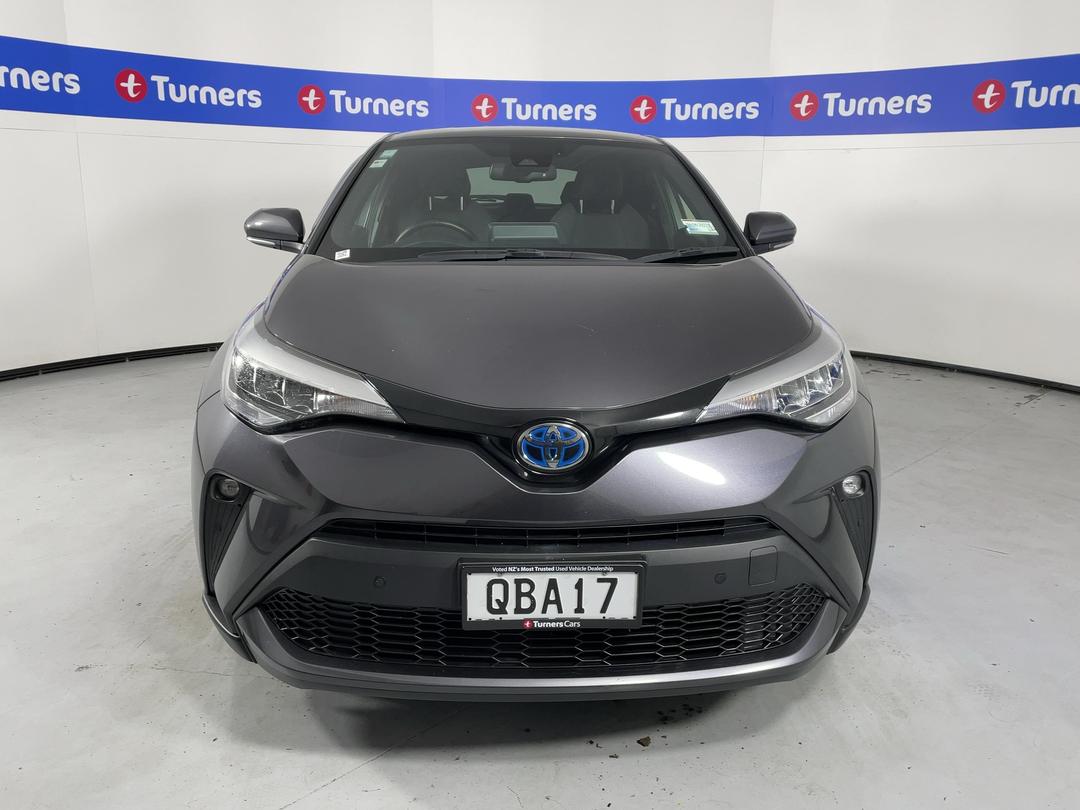 Photo '2' of Toyota C-HR
