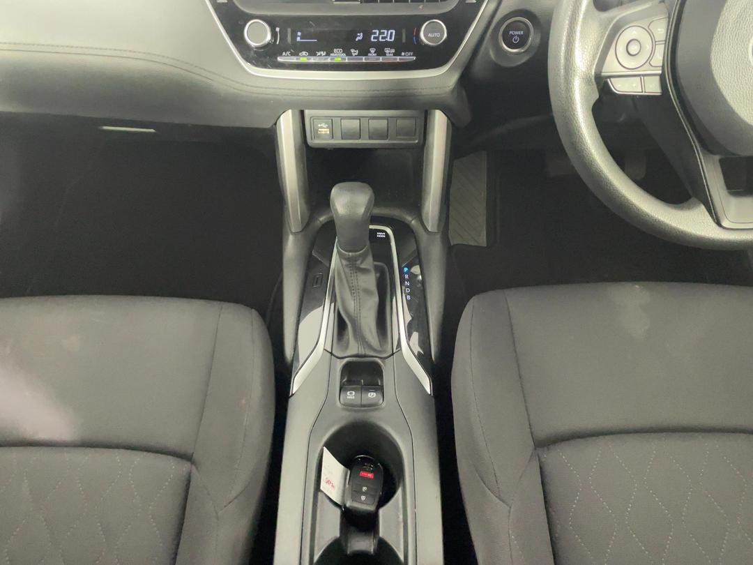 Photo '18' of Toyota Corolla Cross
