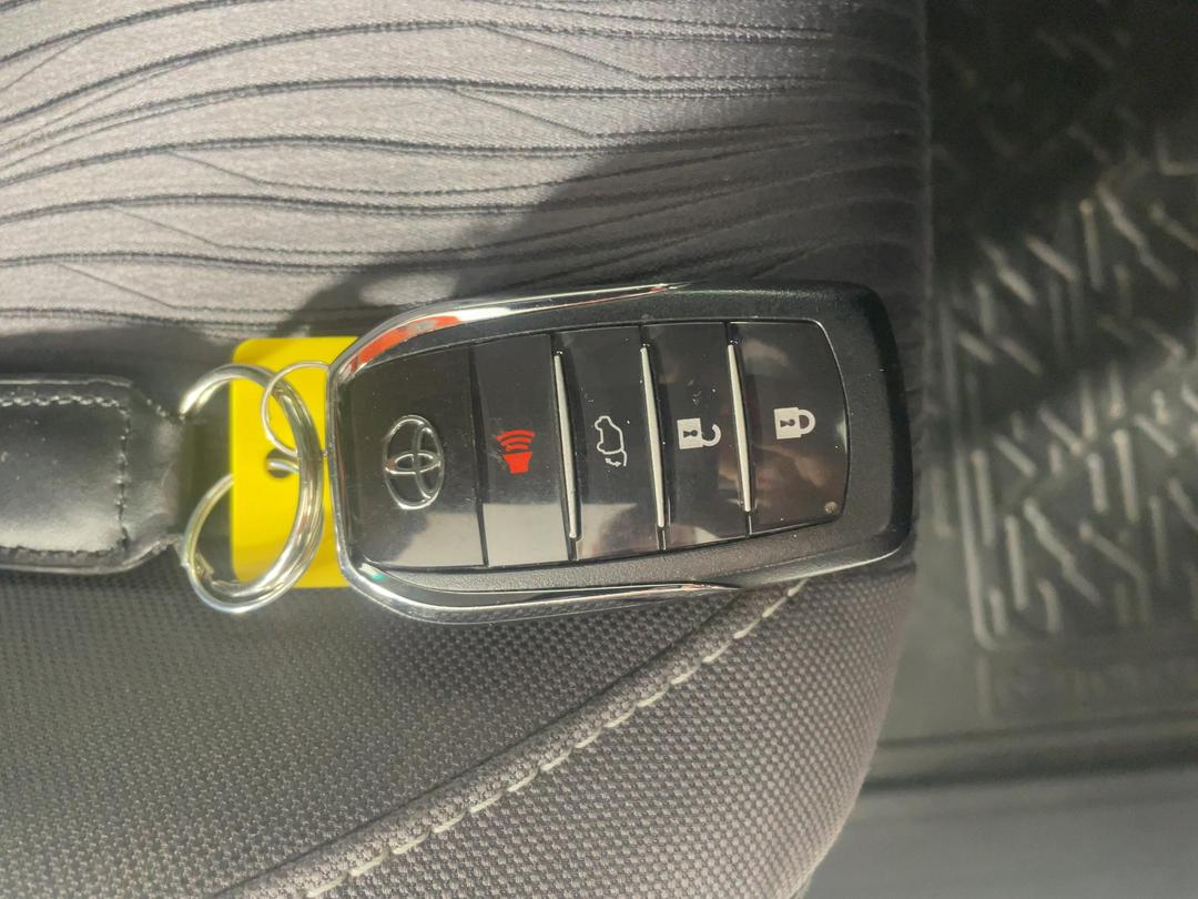 Photo '22' of Toyota Fortuner