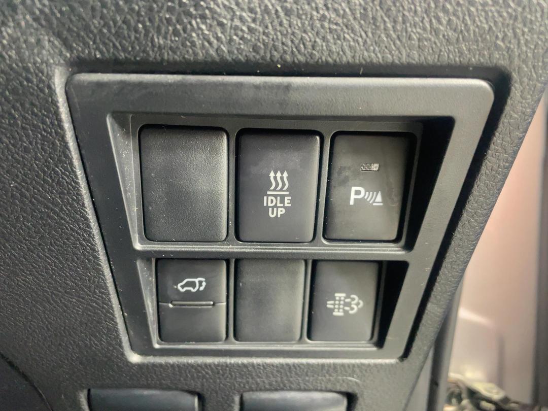 Photo '23' of Toyota Fortuner