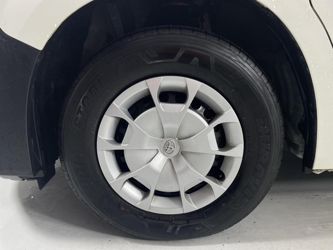 Photo '10' of Toyota Hiace