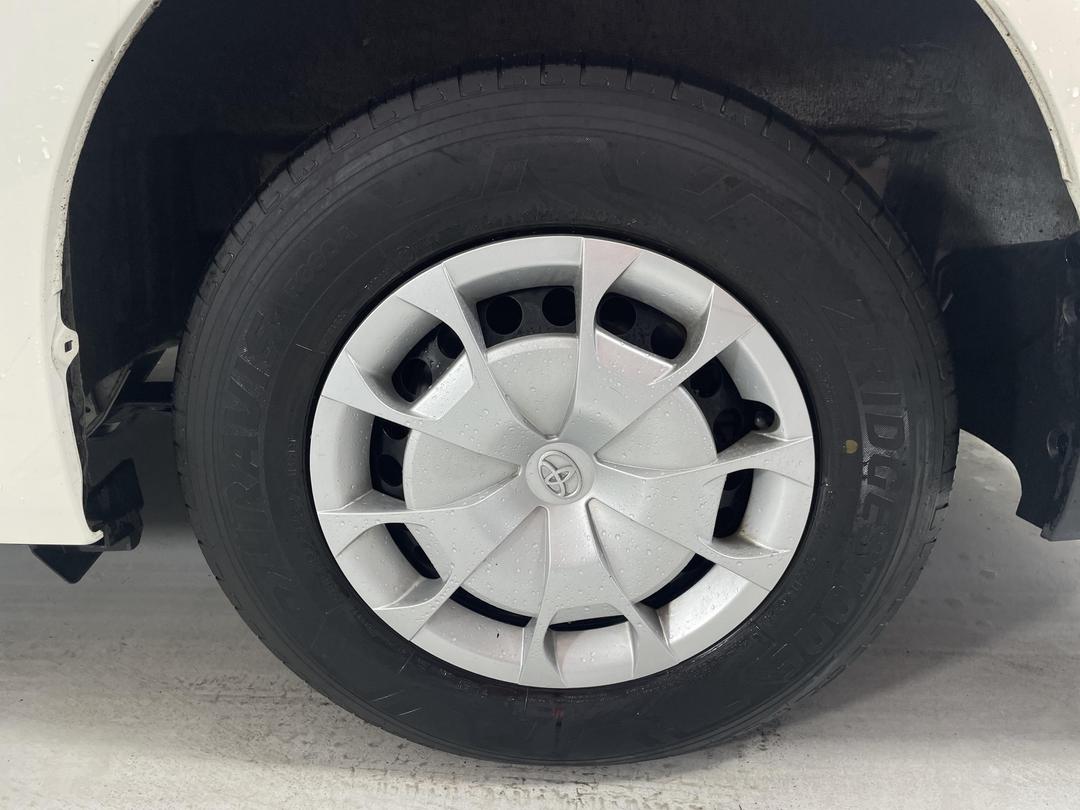 Photo '11' of Toyota Hiace