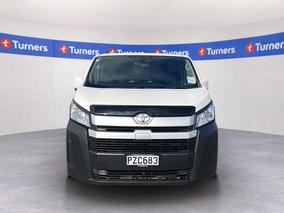 Photo '2' of Toyota Hiace