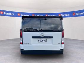 Photo '6' of Toyota Hiace
