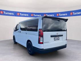 Photo '5' of Toyota Hiace