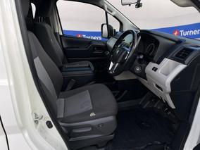 Photo '16' of Toyota Hiace