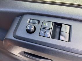 Photo '22' of Toyota Hiace