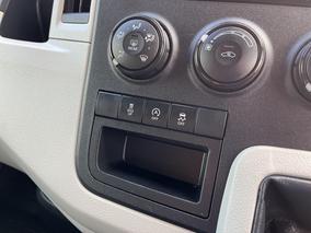 Photo '27' of Toyota Hiace