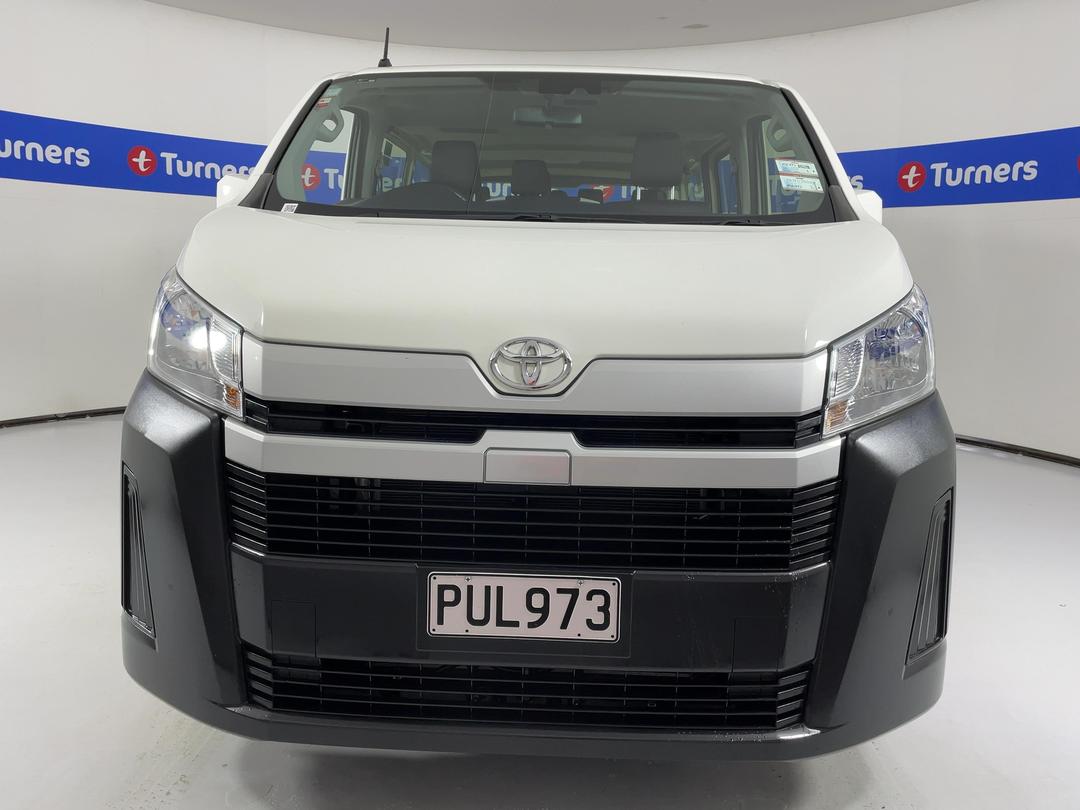 Photo '2' of Toyota Hiace
