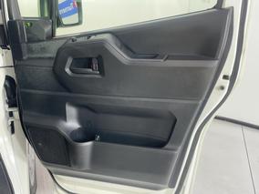 Photo '15' of Toyota Hiace