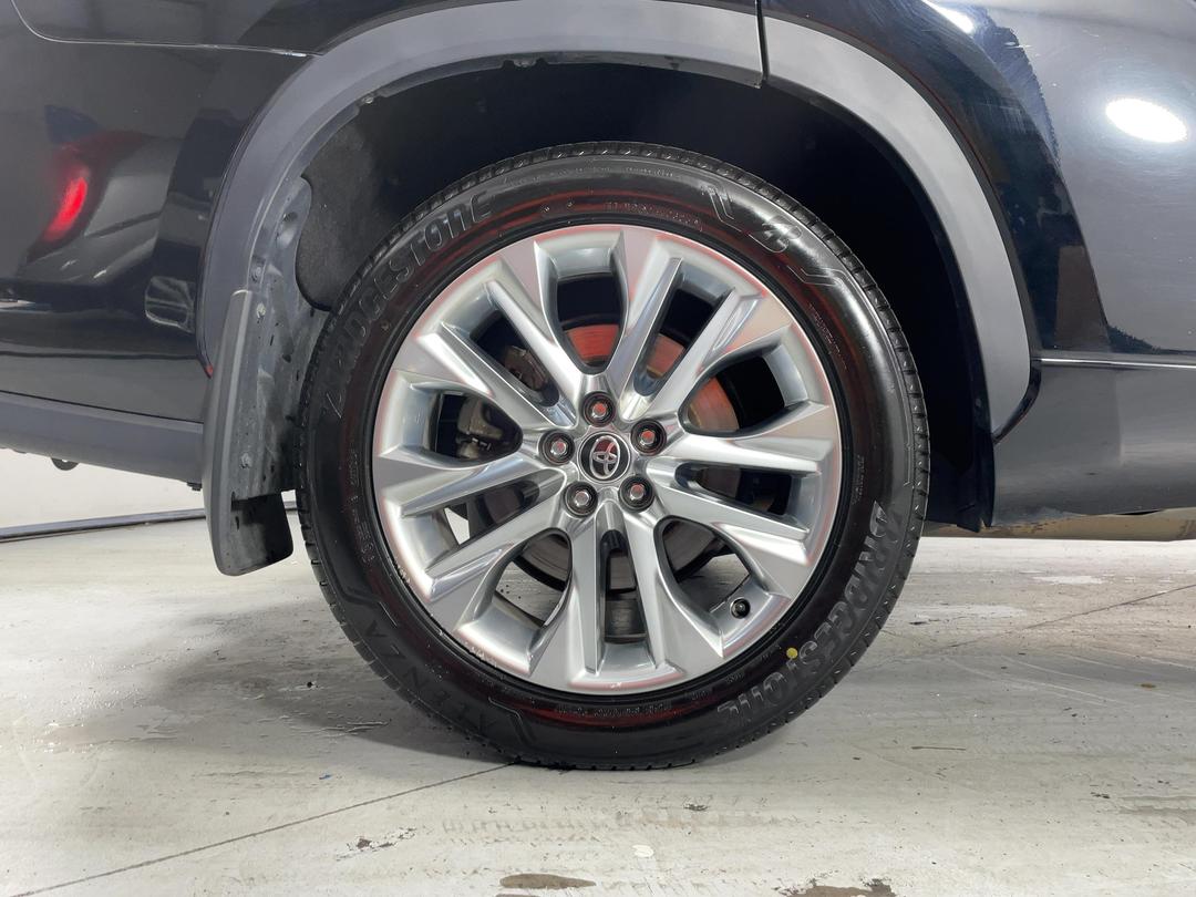 Photo '12' of Toyota Highlander