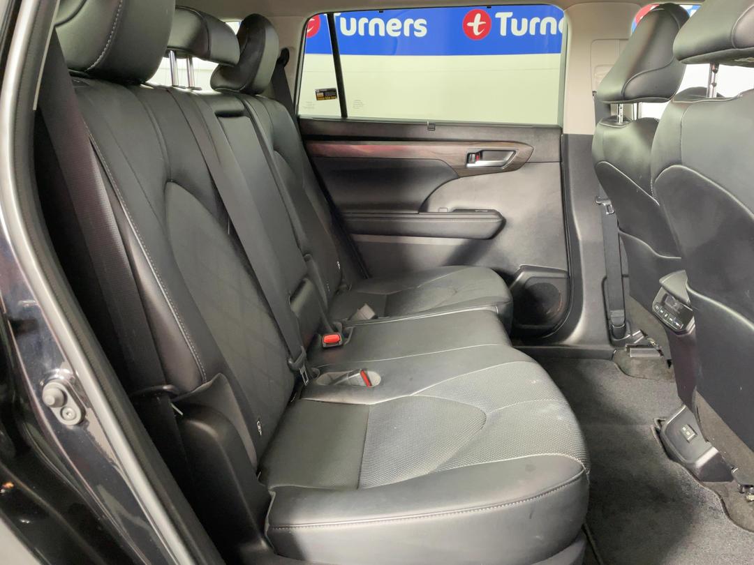 Photo '20' of Toyota Highlander