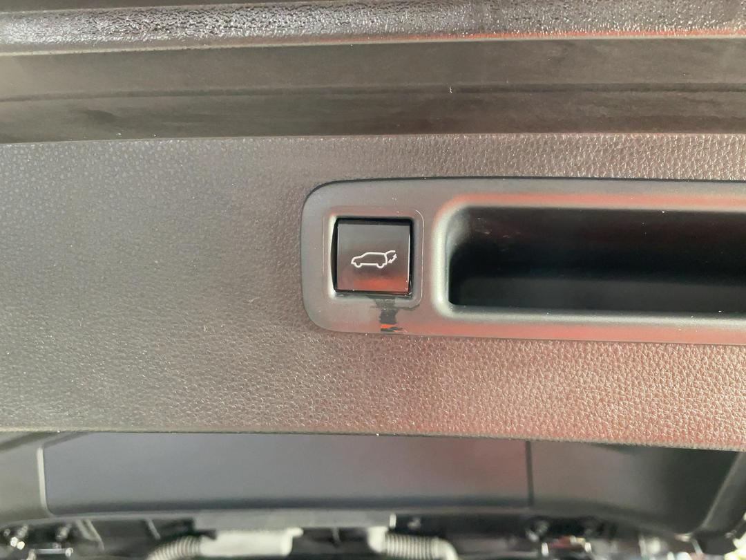 Photo '27' of Toyota Highlander