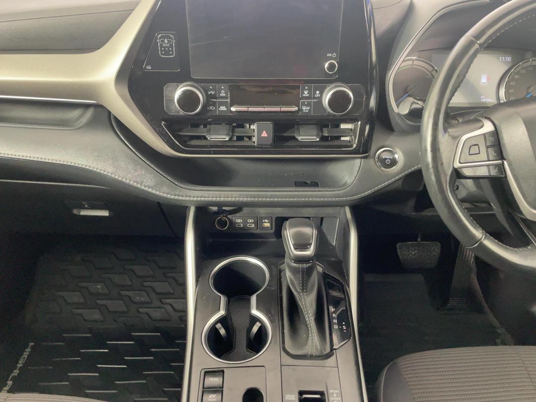 Photo '18' of Toyota Highlander