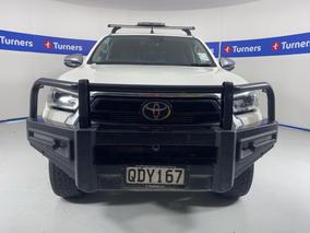 Photo '2' of Toyota Hilux