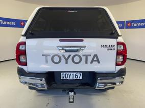 Photo '6' of Toyota Hilux