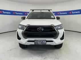 Photo '2' of Toyota Hilux