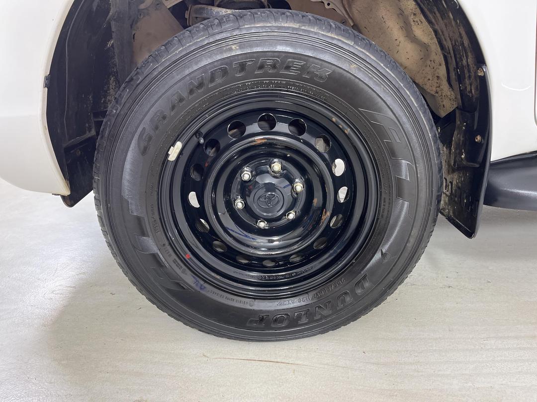 Photo '10' of Toyota Hilux